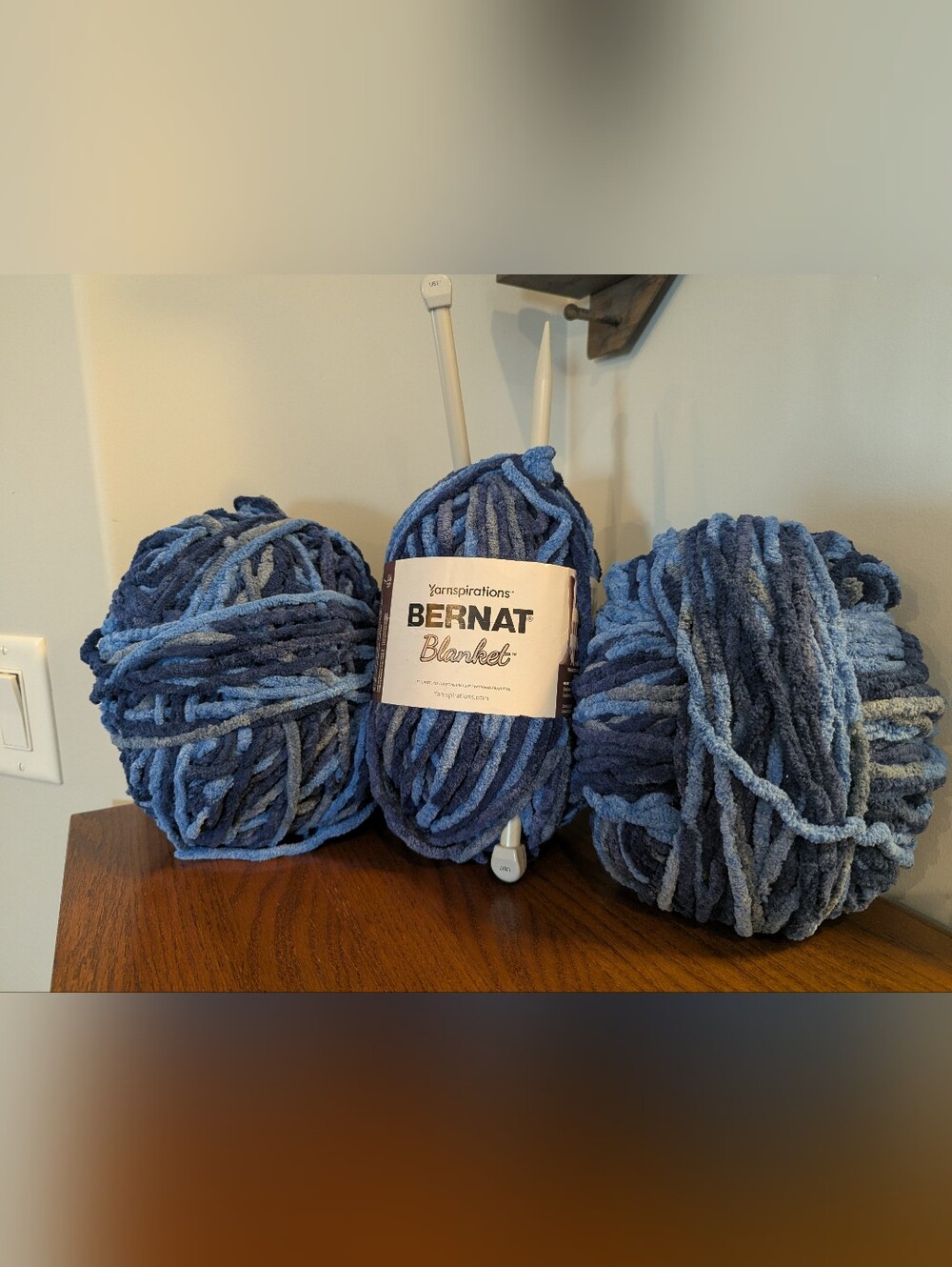 Bernat Blanket Yarn North Sea Chenille Super Chunky 3 X 300g Skiens & Extras